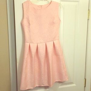 🌸Pink A-line pleated skater dress floral detail🌸